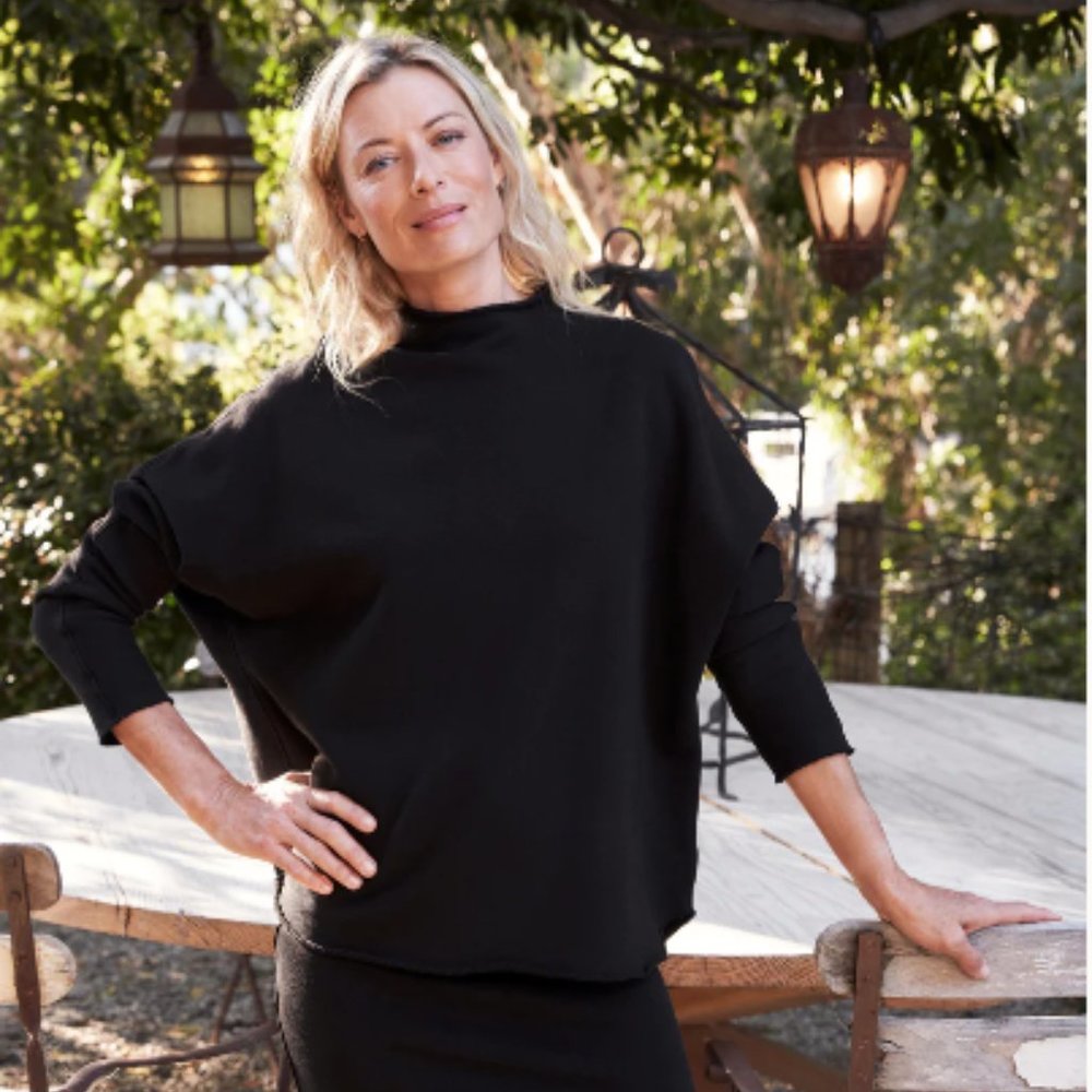 Frank & Eileen Funnel Neck Long Sleeve Capelet in Black size Small